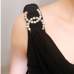 Jessica Howard black cocktail dress